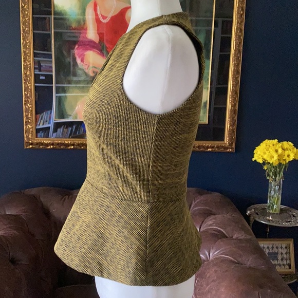 Peplum black and gold knit zip back sleeveless - Picture 4 of 6